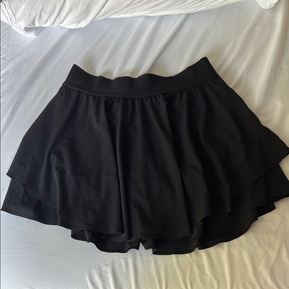 Black lululemon skort